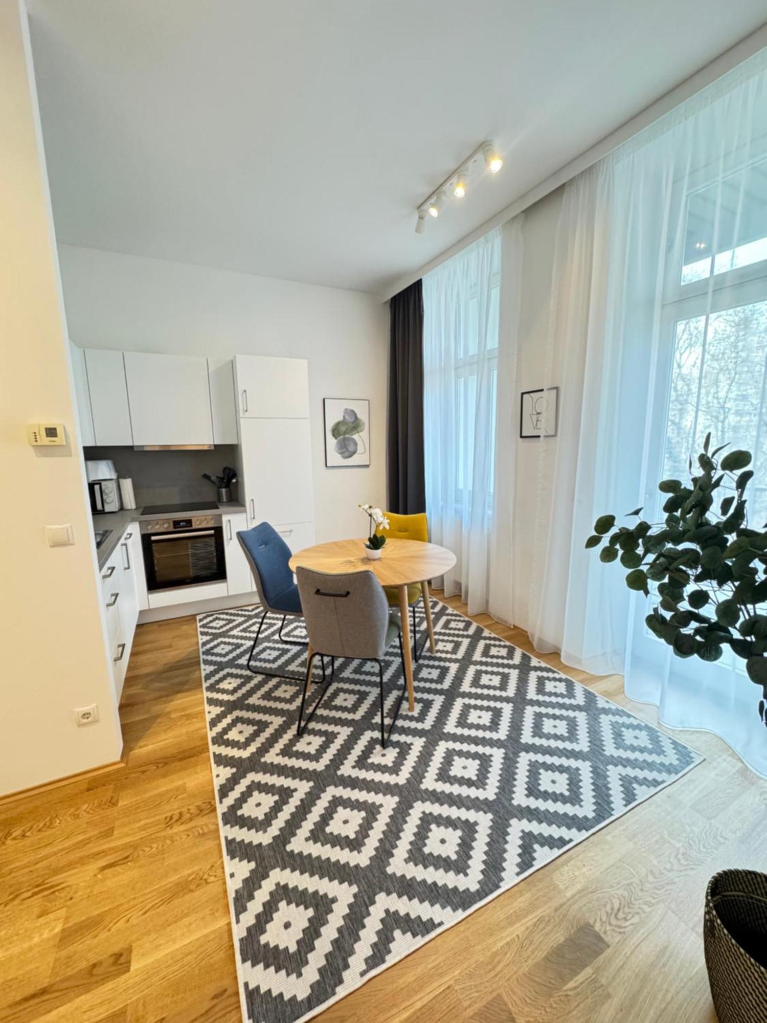 Trendy Apartment Zentral Gelegen ウィーン エクステリア 写真